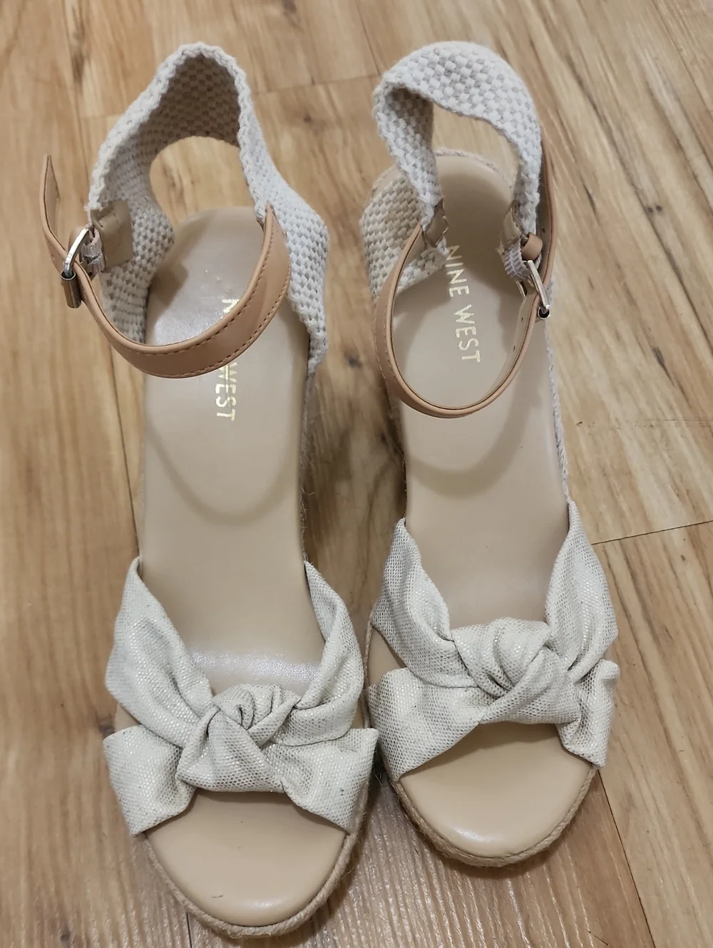 Nine West Cream Knotted Wedge Sandals with Tan Ankle Strap Size 8.5